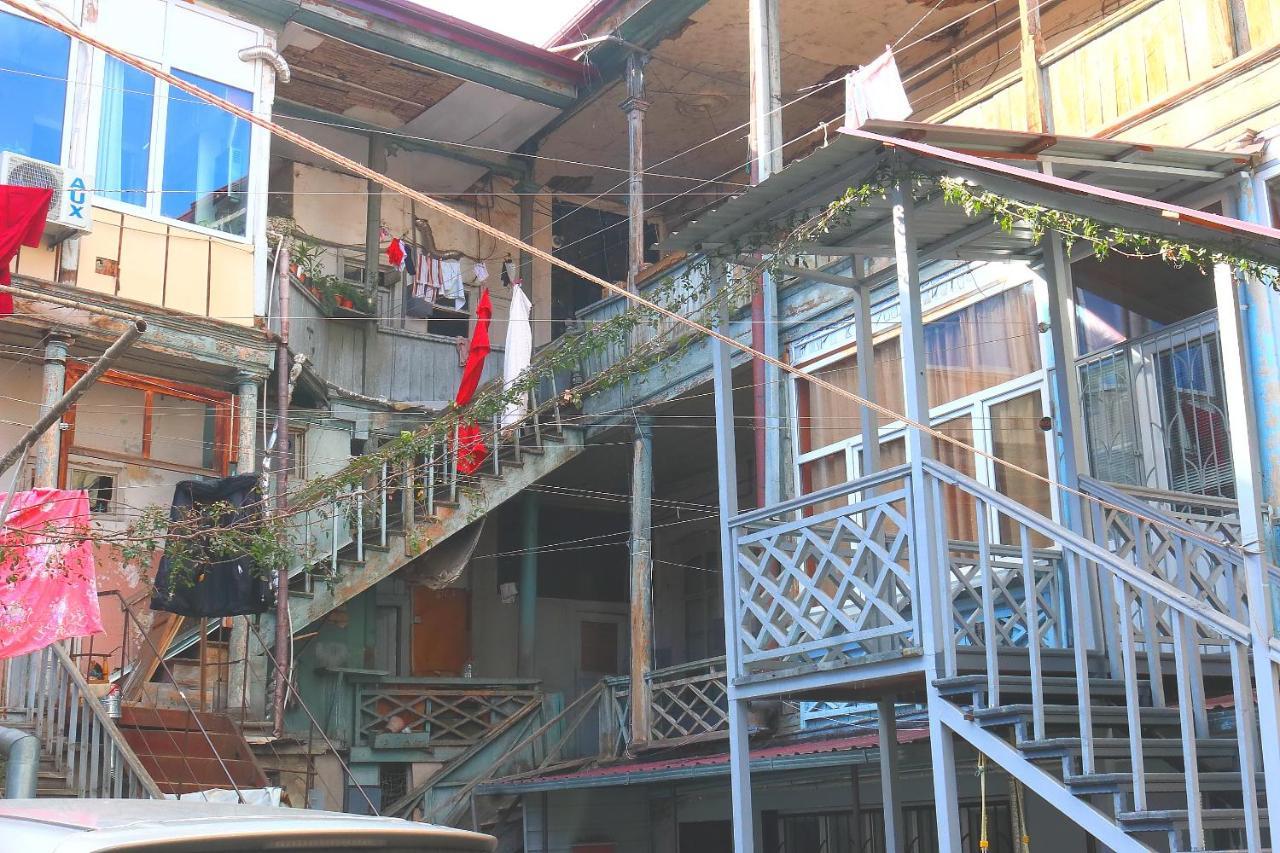 Historical Apartment In Old Tbilisi Exterior foto